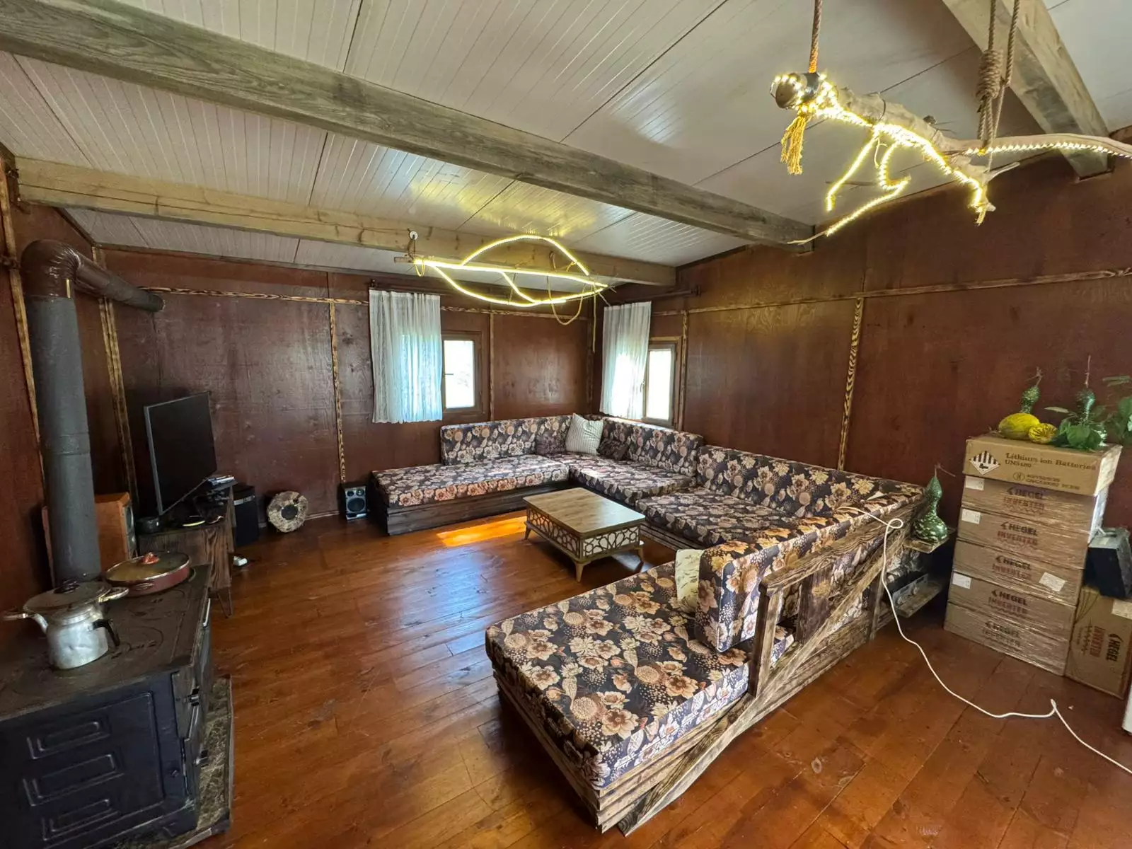 ŞİLEDE SATILIK ÇİFTLİK EVİ ( HAYVANCILIĞA UYGUN )