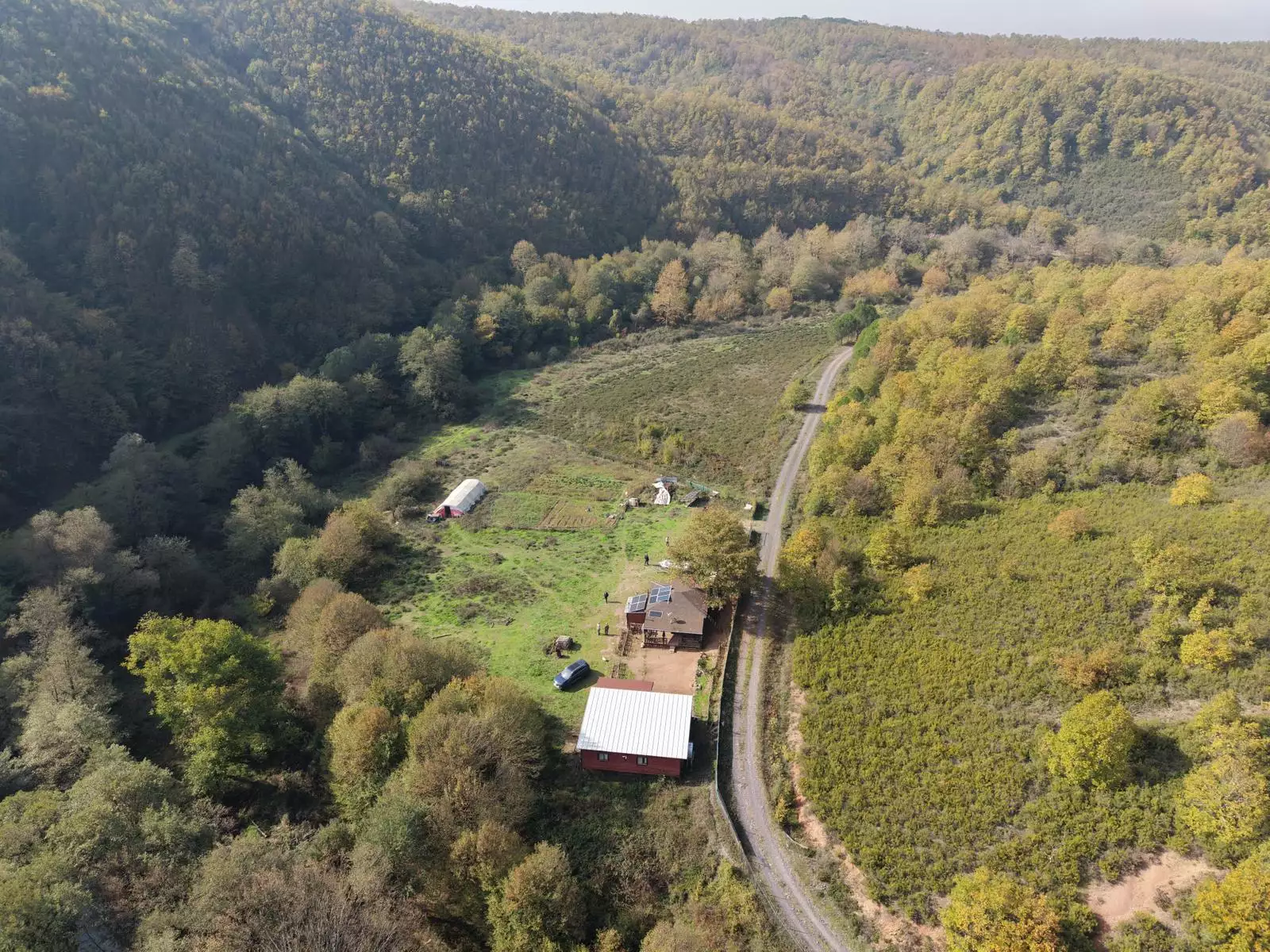 ŞİLEDE SATILIK ÇİFTLİK EVİ ( HAYVANCILIĞA UYGUN )