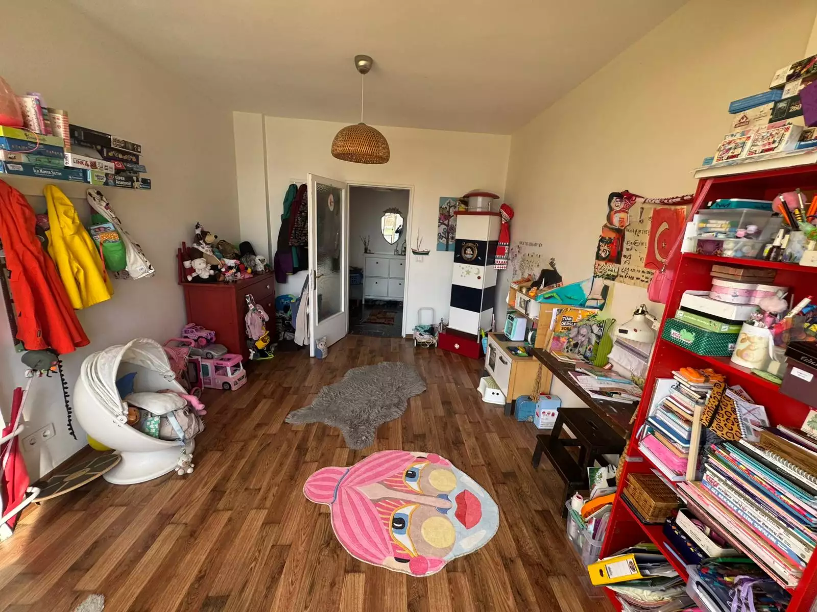 EMİRGANDA BOĞAZA 200 METRE MESAFEDE SATILIK 3+1 DAİRE