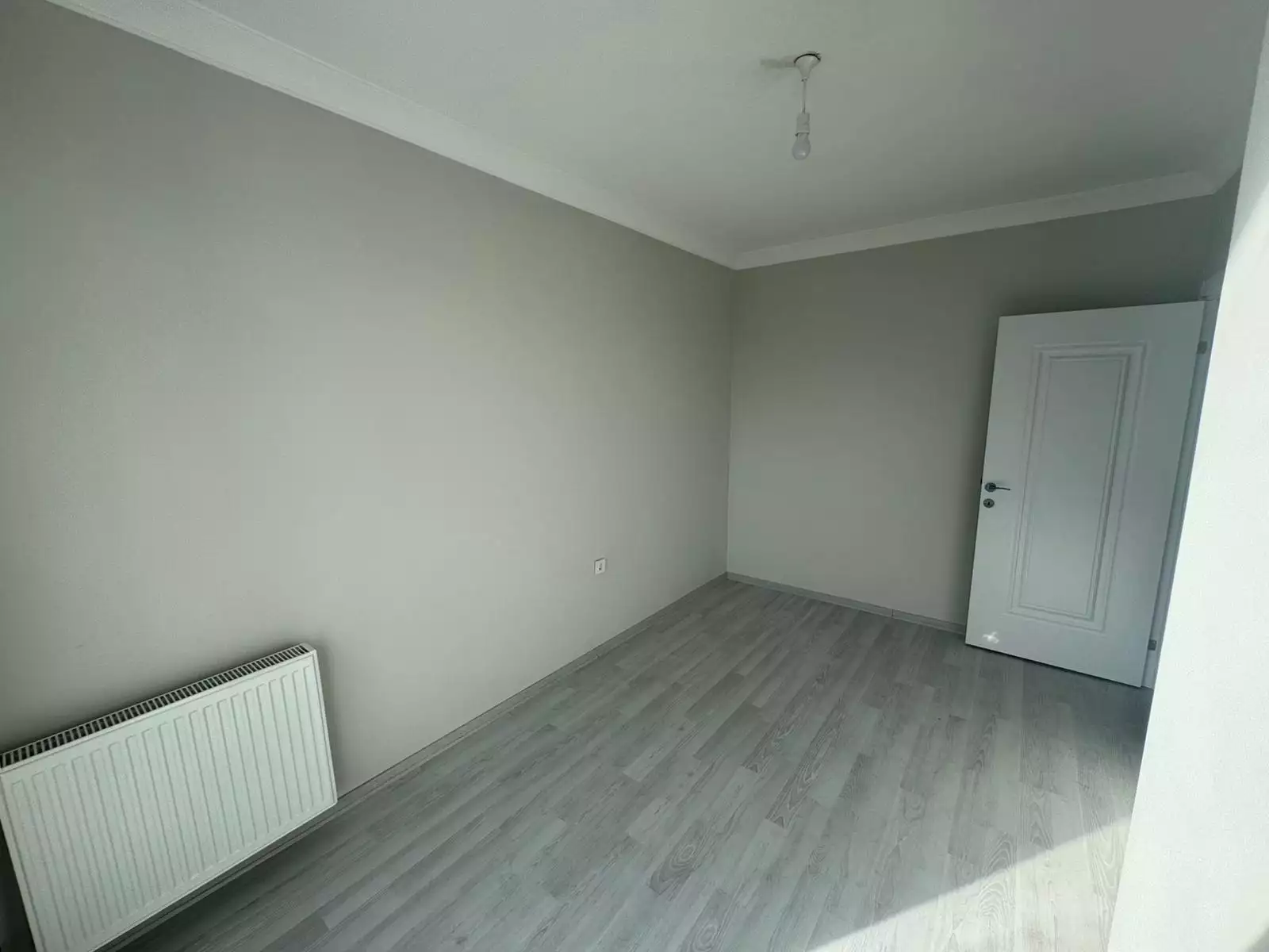 KUMBURGAZDA YENİ BİNADA DENİZ MANZARALI SATILIK 2+1 DAİRE