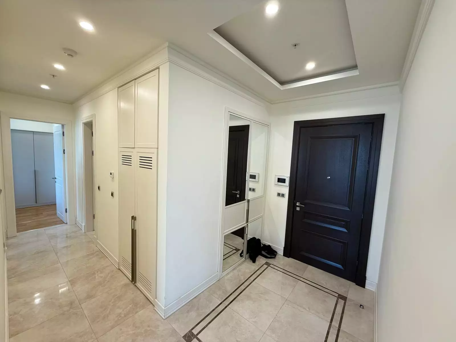 POLAT PİYALEPAŞA'DA GENİŞ TİP SATILIK 2+1 DAİRE (yeni kiracılı)