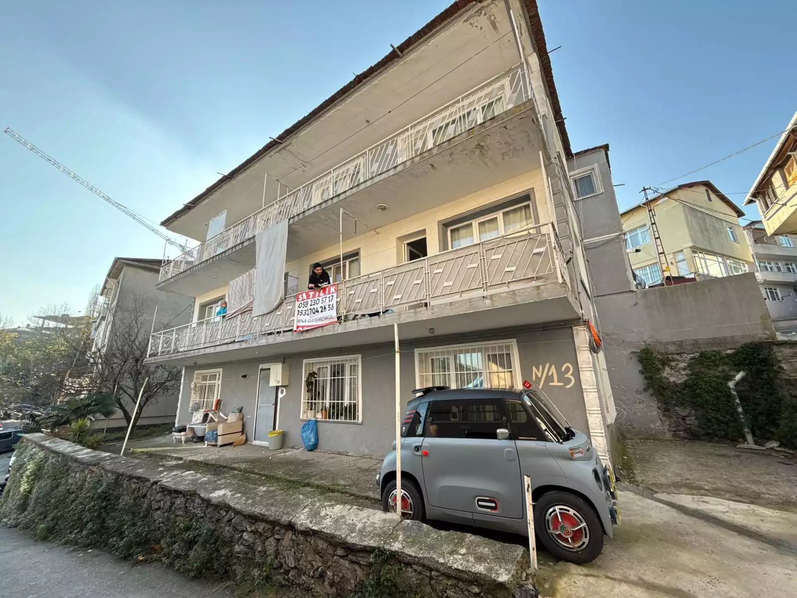 İSTİNYE VİLLA PROJELERİNİN YANINDA 5 DAİRELİ SATILIK BİNA