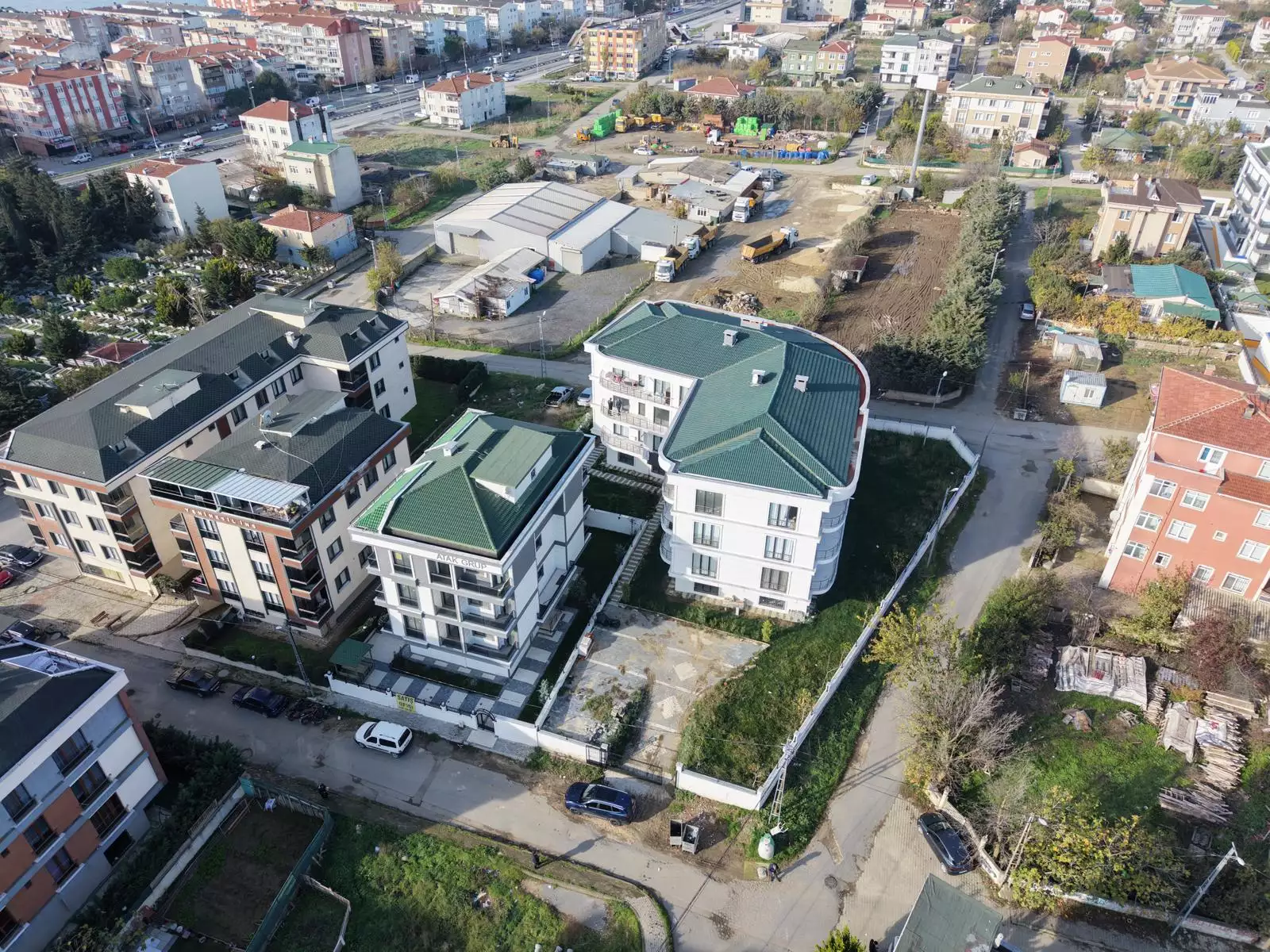 KUMBURGAZDA YENİ BİNADA DENİZ MANZARALI SATILIK 2+1 DAİRE