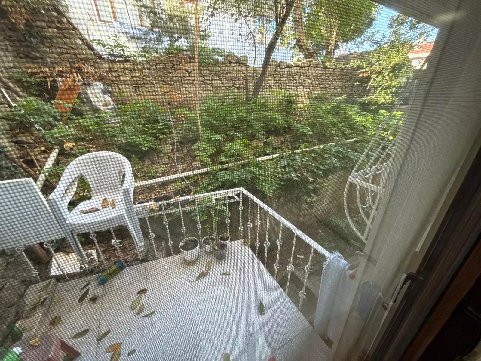 ÜSKÜDAR SAHİLE 5 DK MESAFEDE SATILIK 2+1 DAİRE