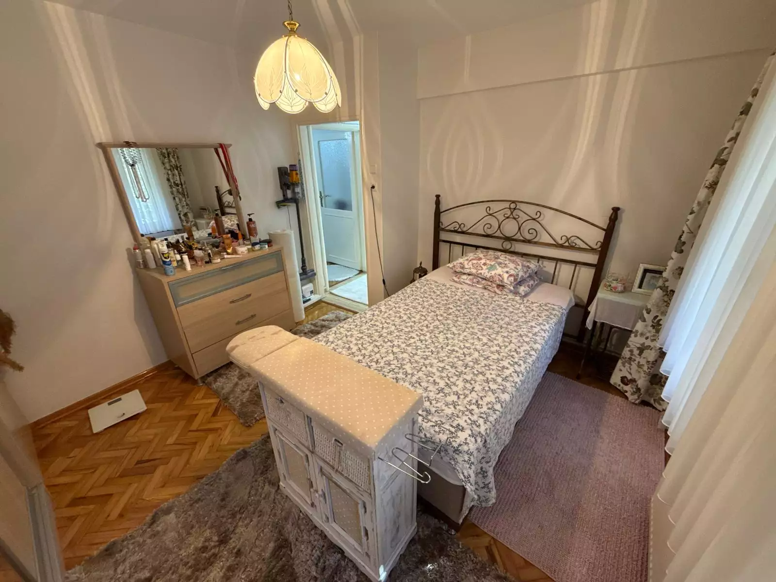 ÜSKÜDAR SAHİLE 5 DK MESAFEDE SATILIK 2+1 DAİRE