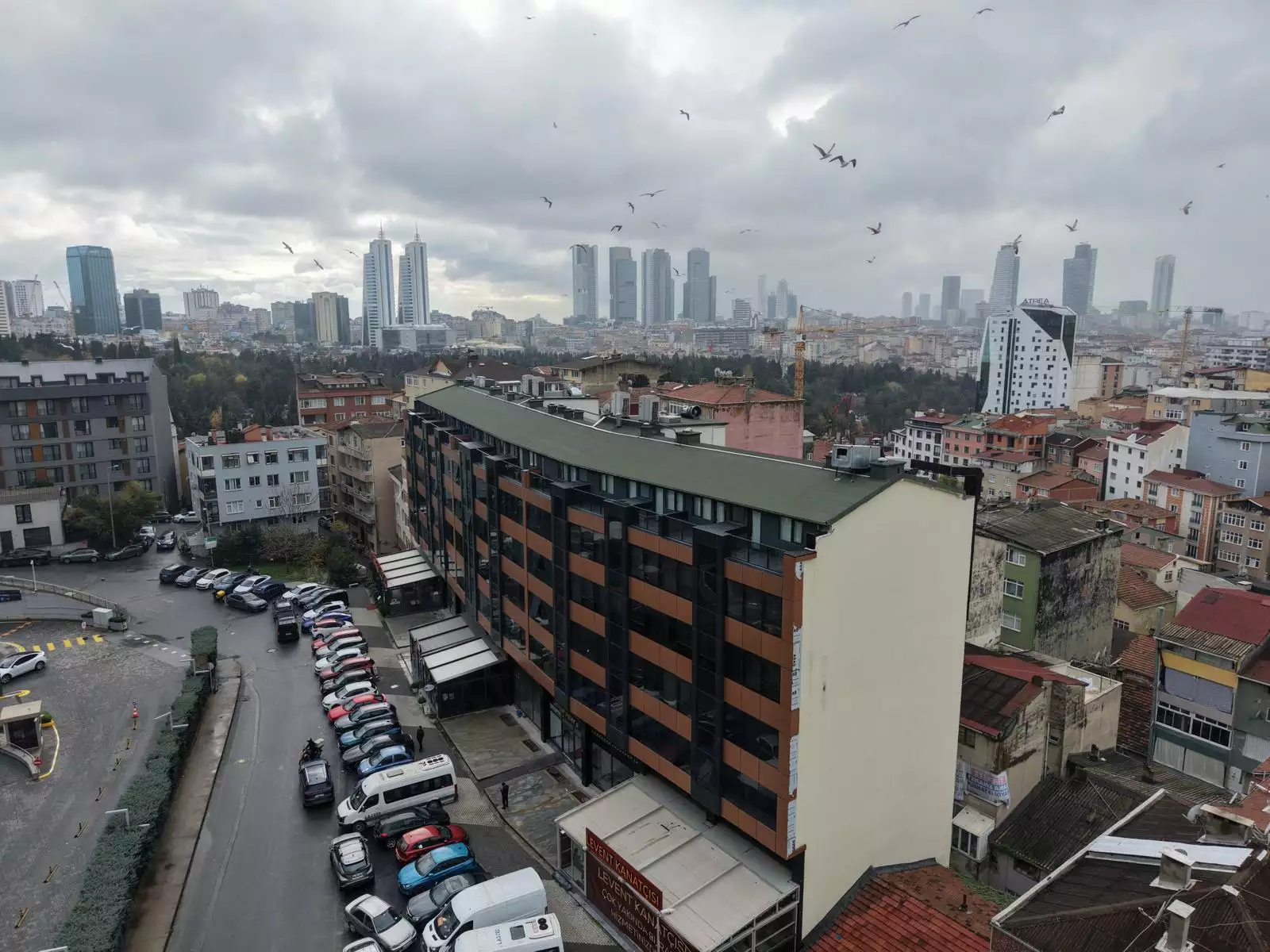 LEVENT KANYON AVM YANINDA REZİDANSTA SATILIK 1+1 DAİRE
