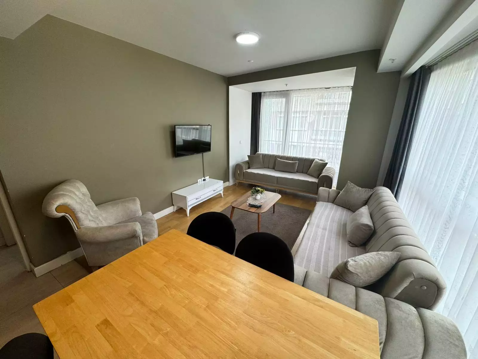 TAKSİM PETEK RESİDENCE'DA 2+1 SATILIK DAİRE