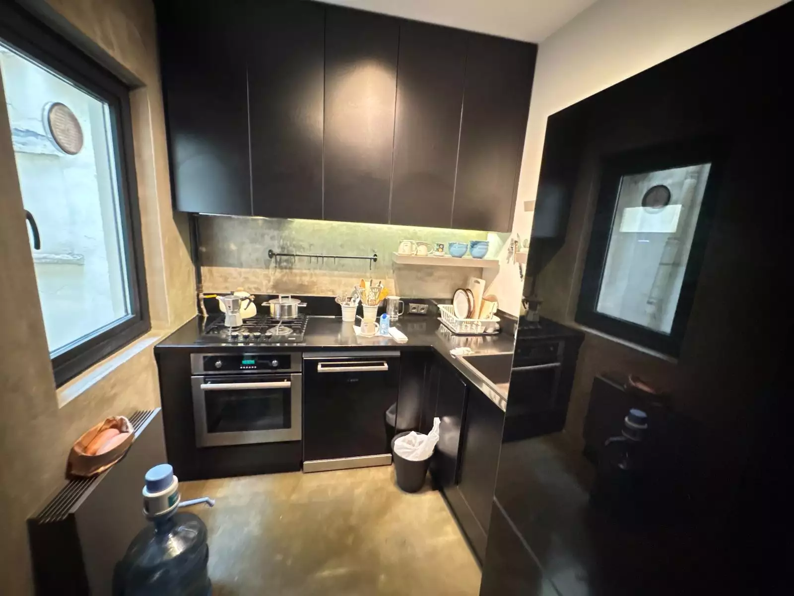 BEŞİKTAŞ'TA DENİZ MANZARALI ÖZEL TASARIM SATILIK 2+1 DAİRE