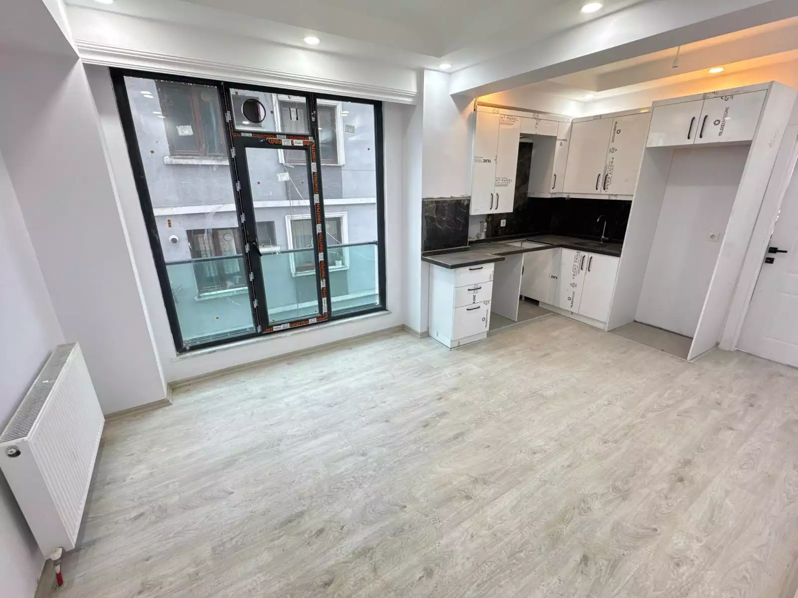 KAĞITHANE TALATPAŞA CADDE ÜZERİNDE YENİ BİNADA KİRALIK 1+1 DAİRE