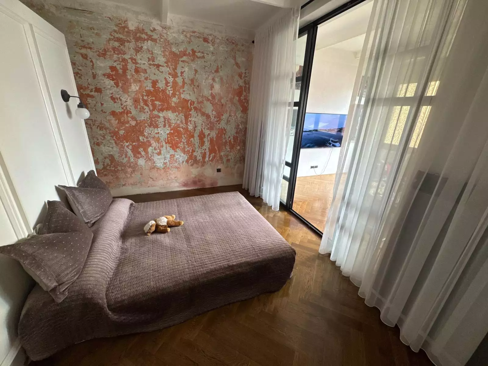 BEŞİKTAŞ'TA DENİZ MANZARALI ÖZEL TASARIM SATILIK 2+1 DAİRE