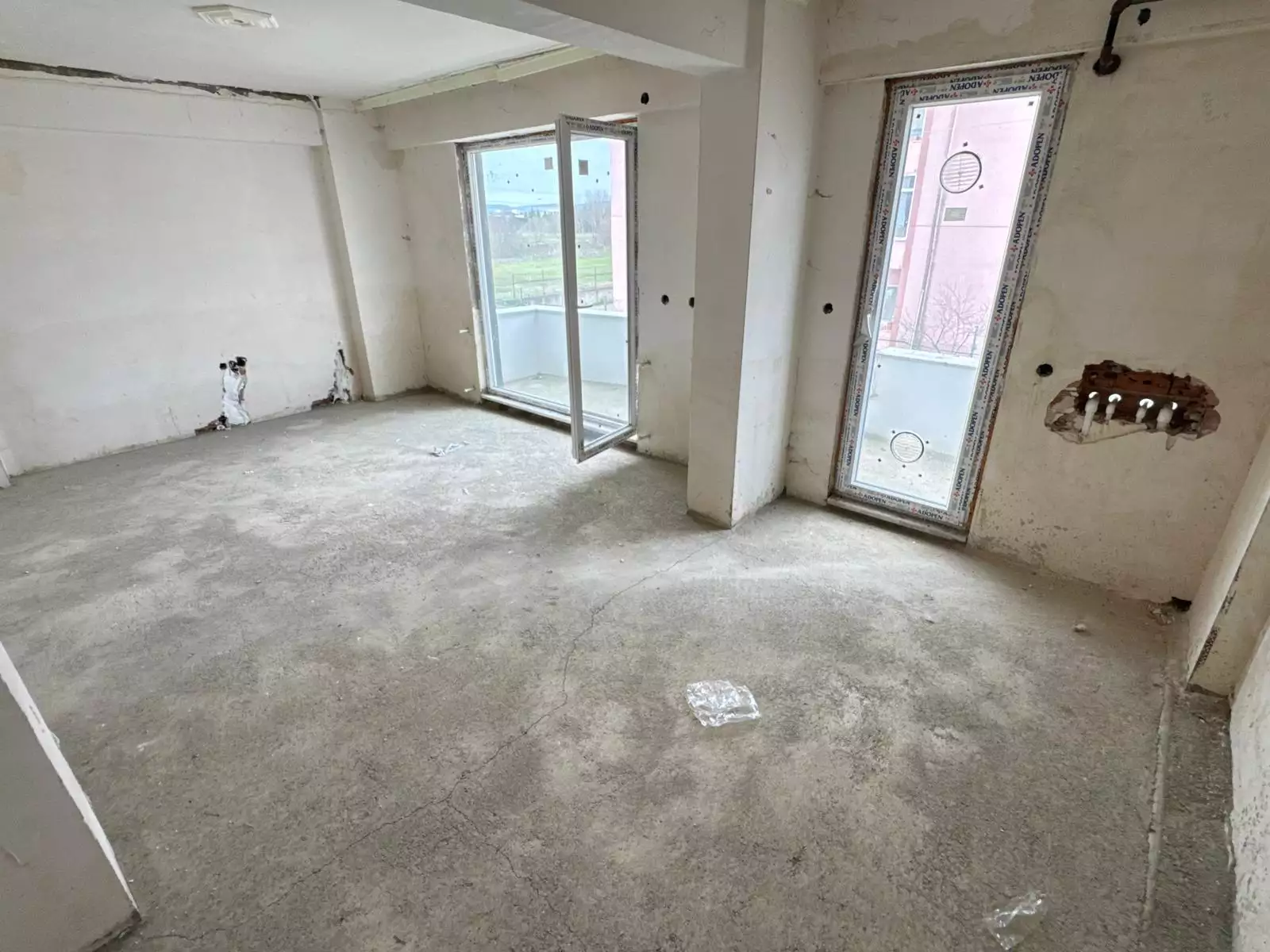 KARTEPE ARSLANBEY KONAKLARINDA SATILIK NATAMAM 5+1 BAHÇE DUBLEKS