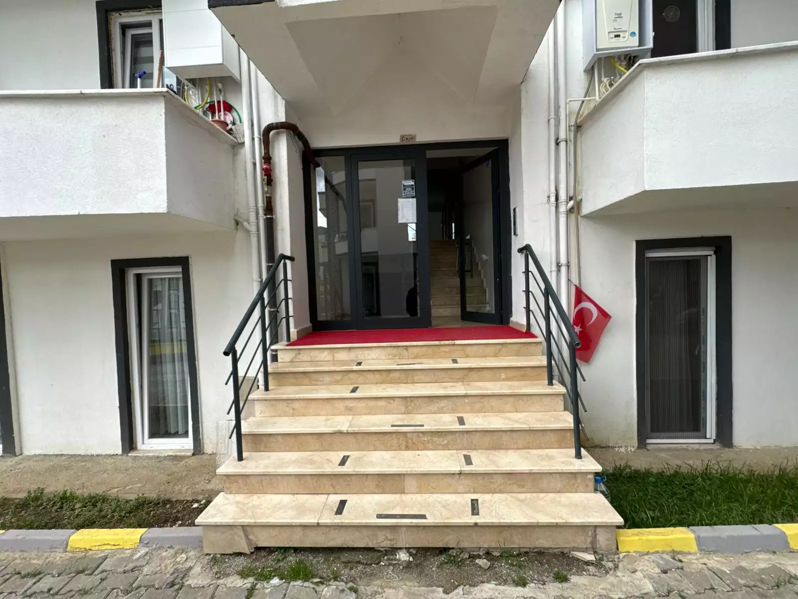 KARTEPE ARSLANBEY KONAKLARINDA SATILIK NATAMAM 5+1 BAHÇE DUBLEKS