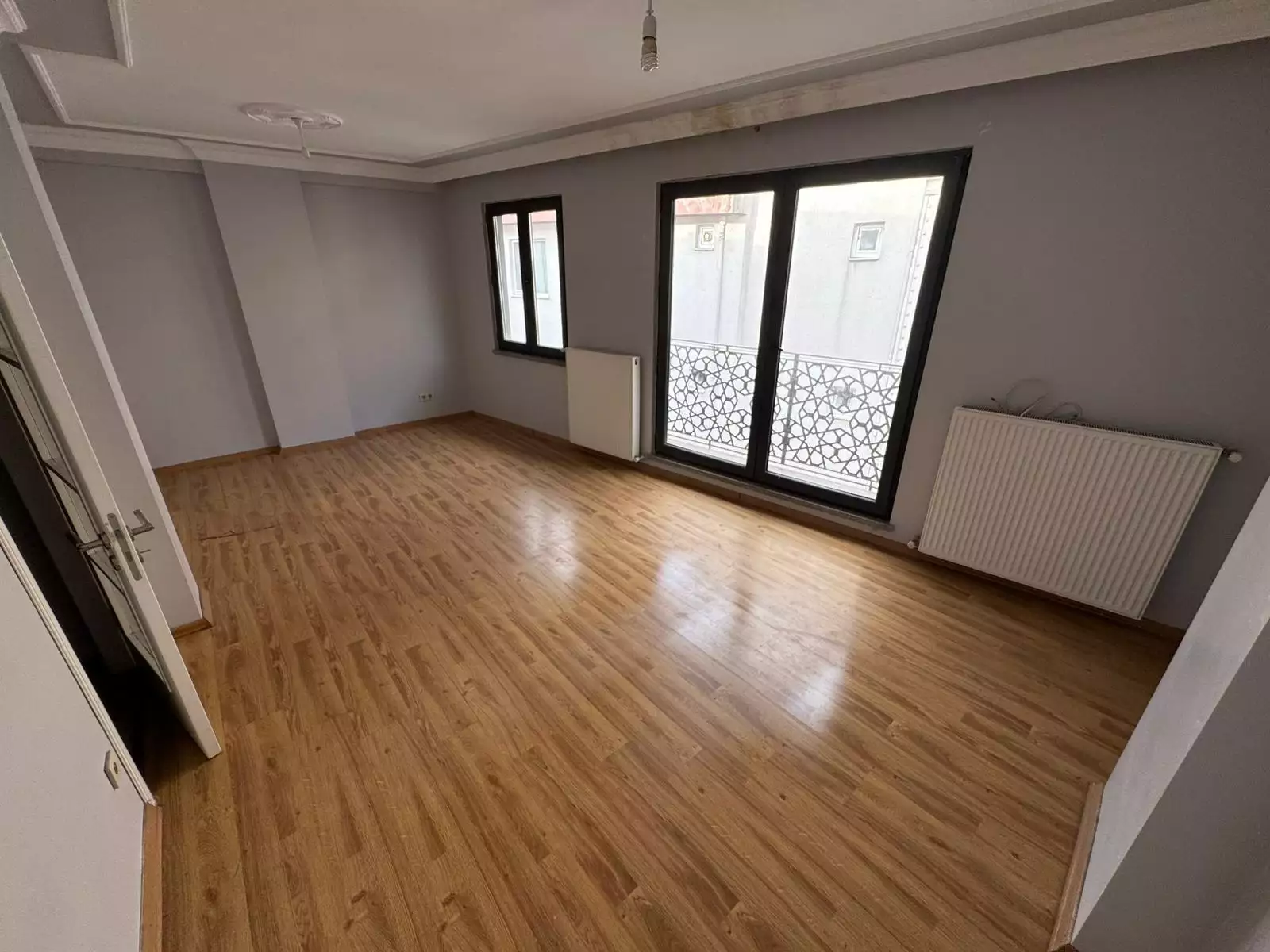 ÇELİKTEPEDE YENİ BİNADA KİRALIK 3+1 ÇATI DUBLEKS