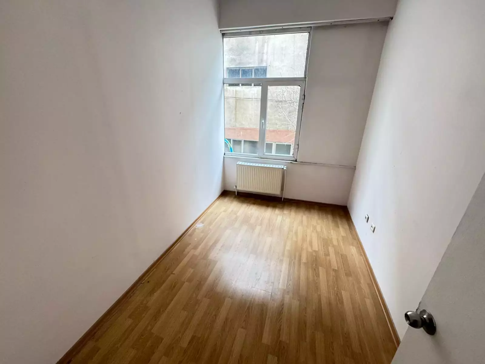 KADIKÖY HASANPAŞA'DA GAZHANE'NİN YANINDA KİRALIK 160 M2 DÜKKAN