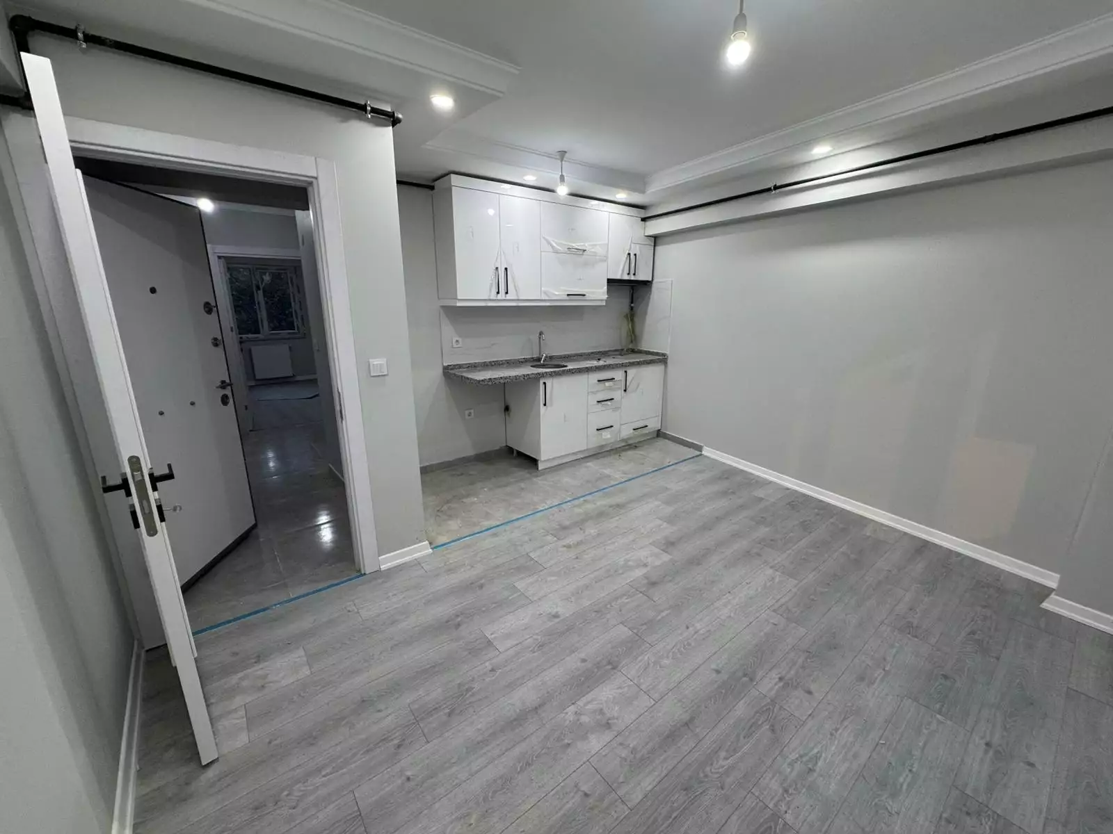 ORTABAYIRDA METROYA YAKIN YENİ BİNADA KİRALIK 2+1 DAİRE