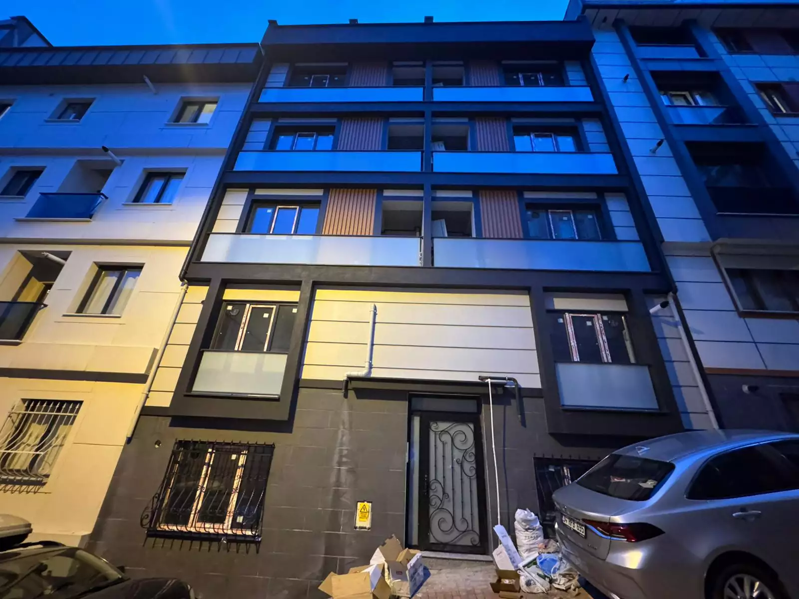 ORTABAYIRDA METROYA YAKIN YENİ BİNADA KİRALIK 2+1 DAİRE