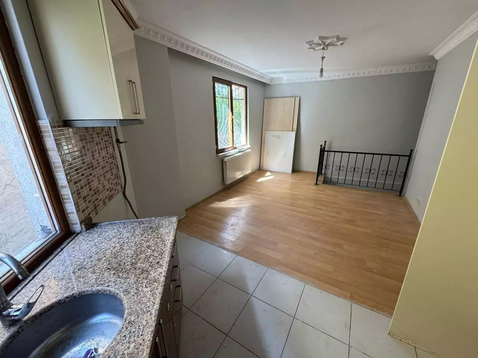 ATAŞEHİR ÖRNEK MAHALLESİNDE SATILIK TERS DUBLEKS 3,5+1 DAİRE