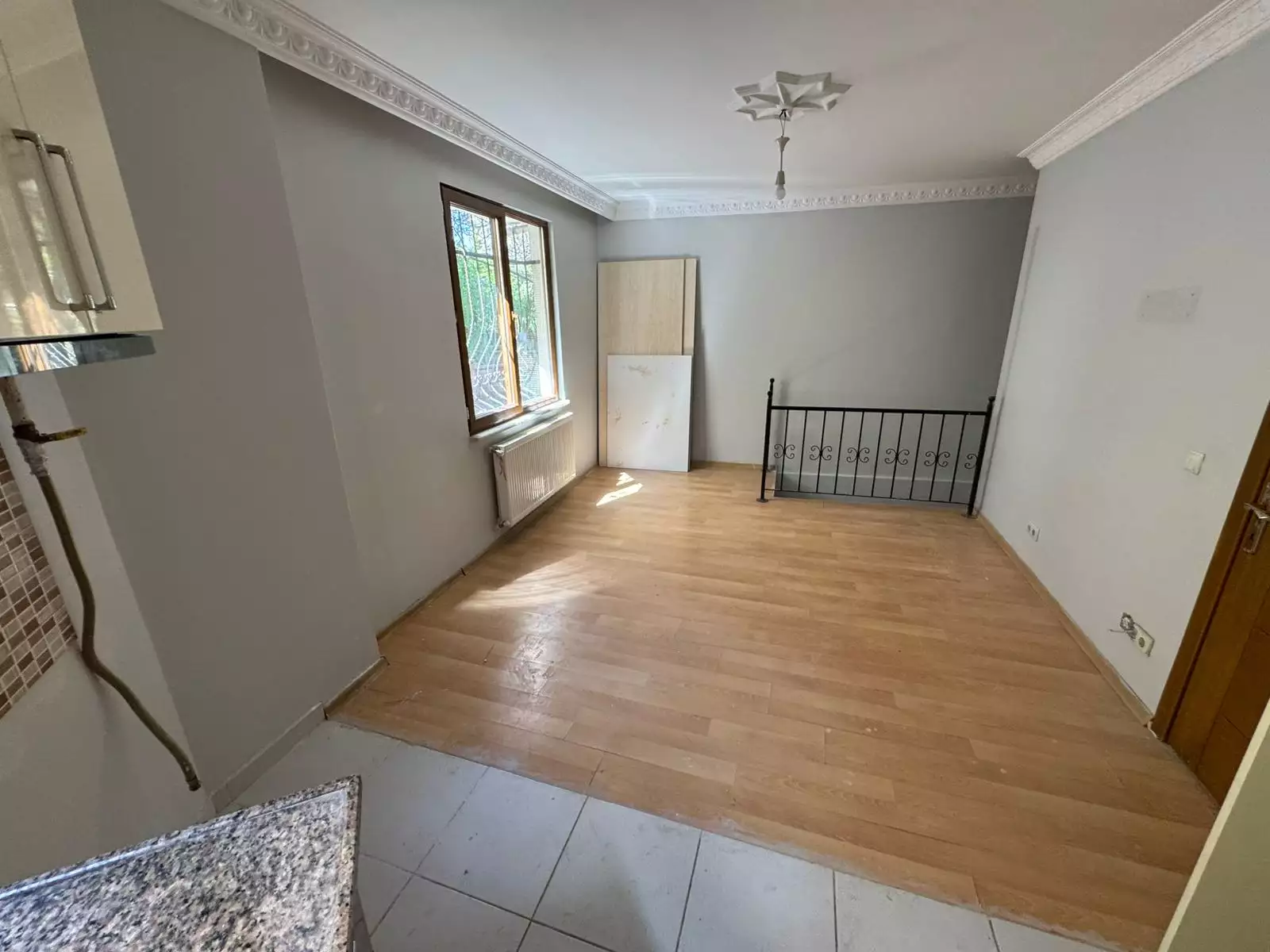 ATAŞEHİR ÖRNEK MAHALLESİNDE SATILIK TERS DUBLEKS 3,5+1 DAİRE