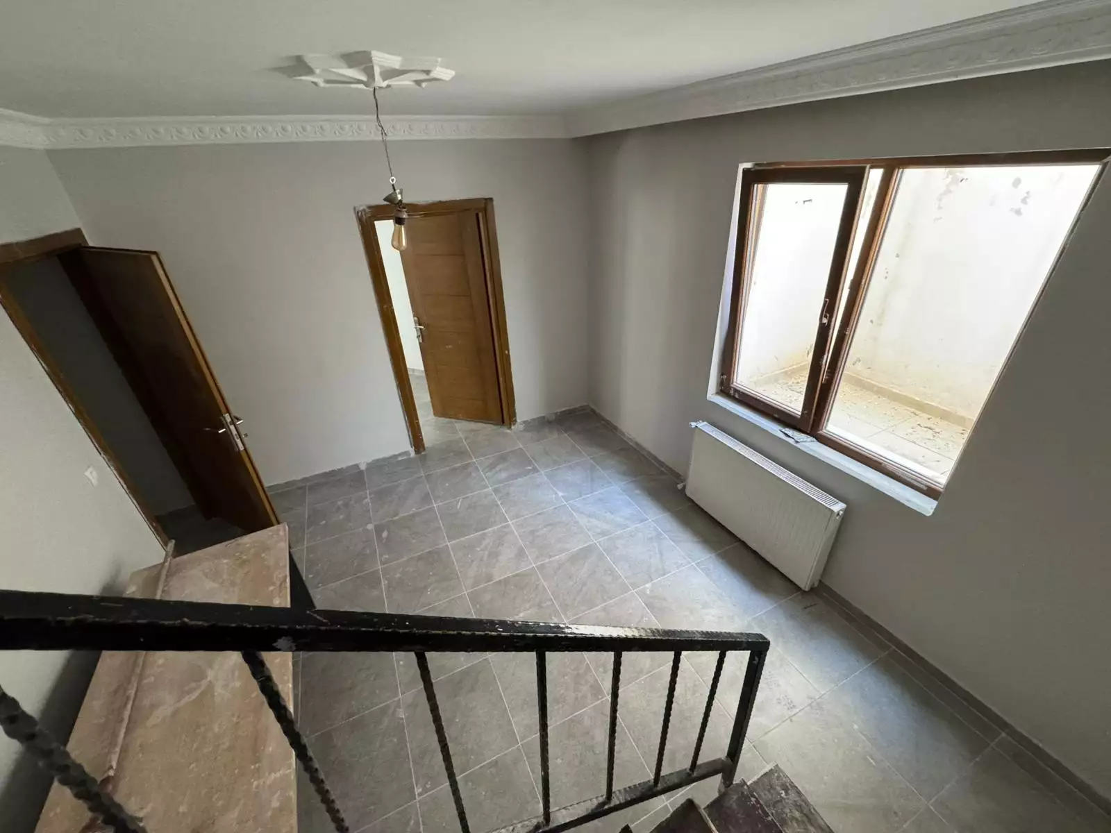 ATAŞEHİR ÖRNEK MAHALLESİNDE SATILIK TERS DUBLEKS 3,5+1 DAİRE