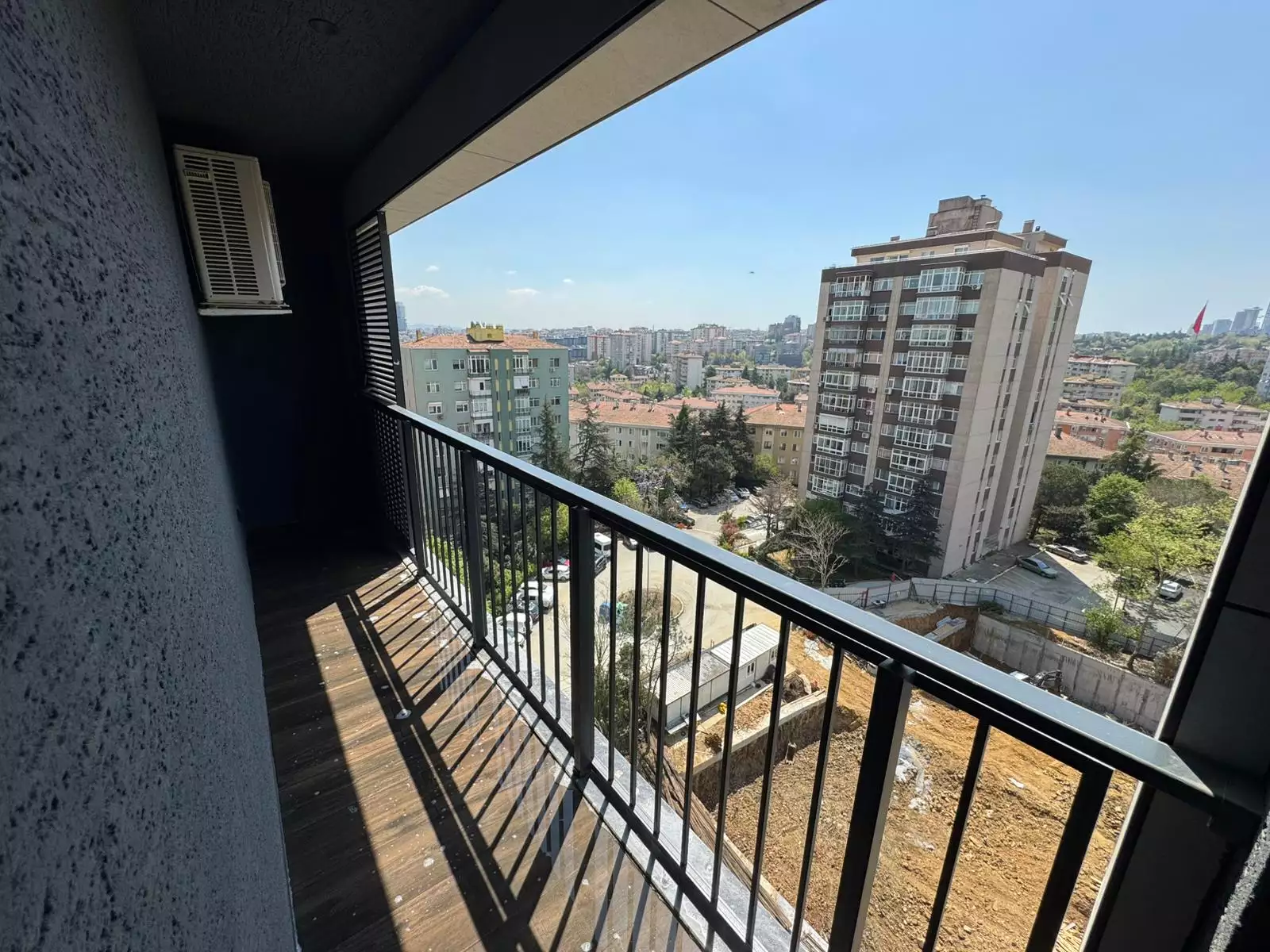 BEŞİKTAŞ YENİ LEVENT BÖLGESİNDE SIFIR BİNADA KİRALIK 2+1 DAİRE