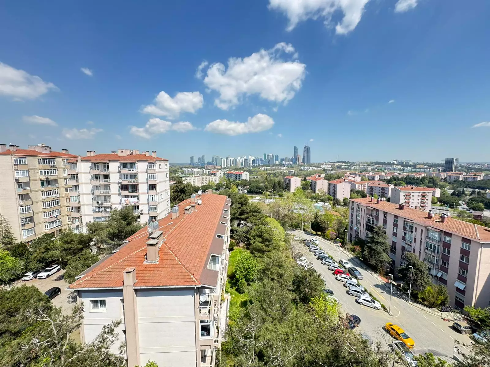 BEŞİKTAŞ YENİ LEVENT BÖLGESİNDE SIFIR BİNADA KİRALIK 2+1 DAİRE